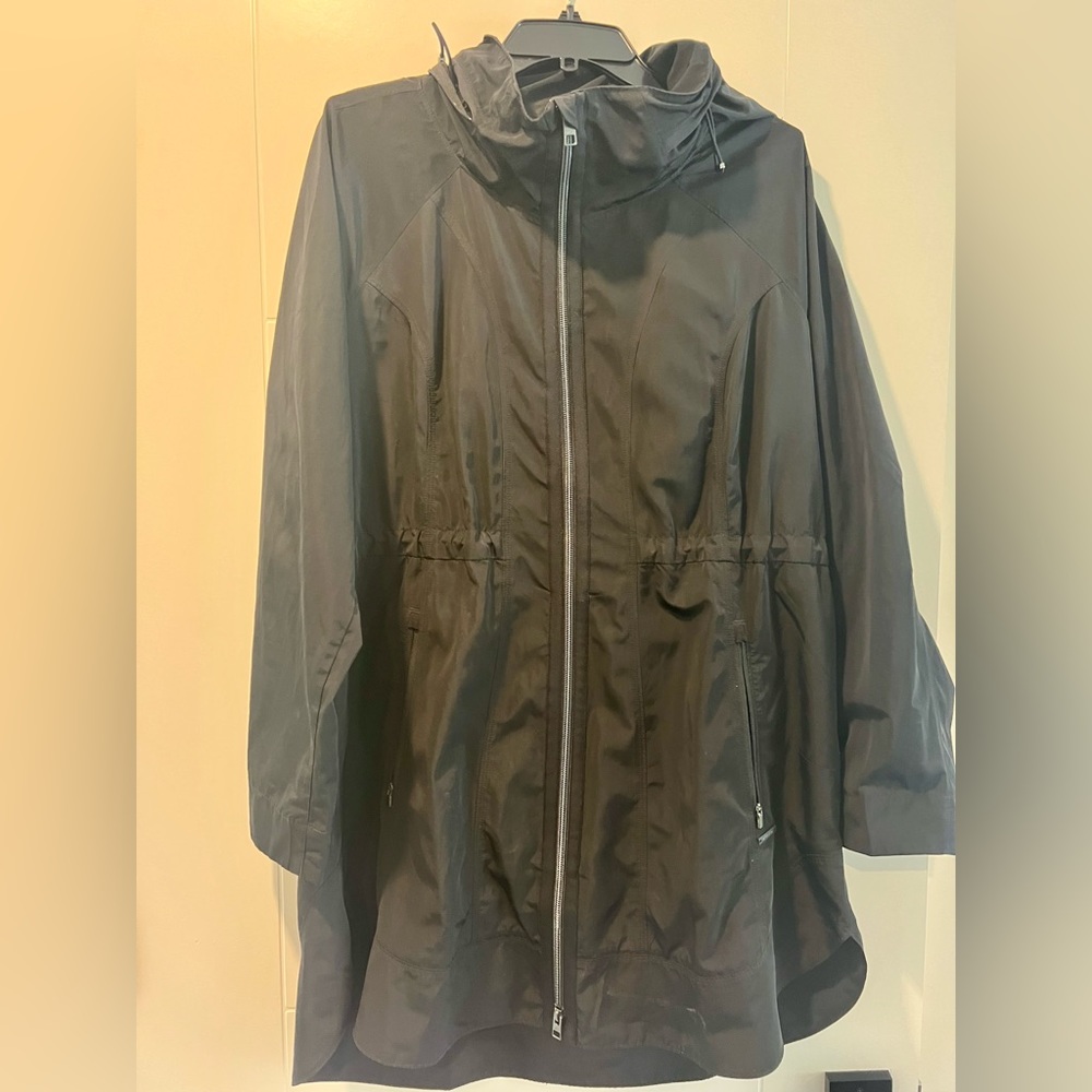 Athleta Black Women’s Large Rain Jacket